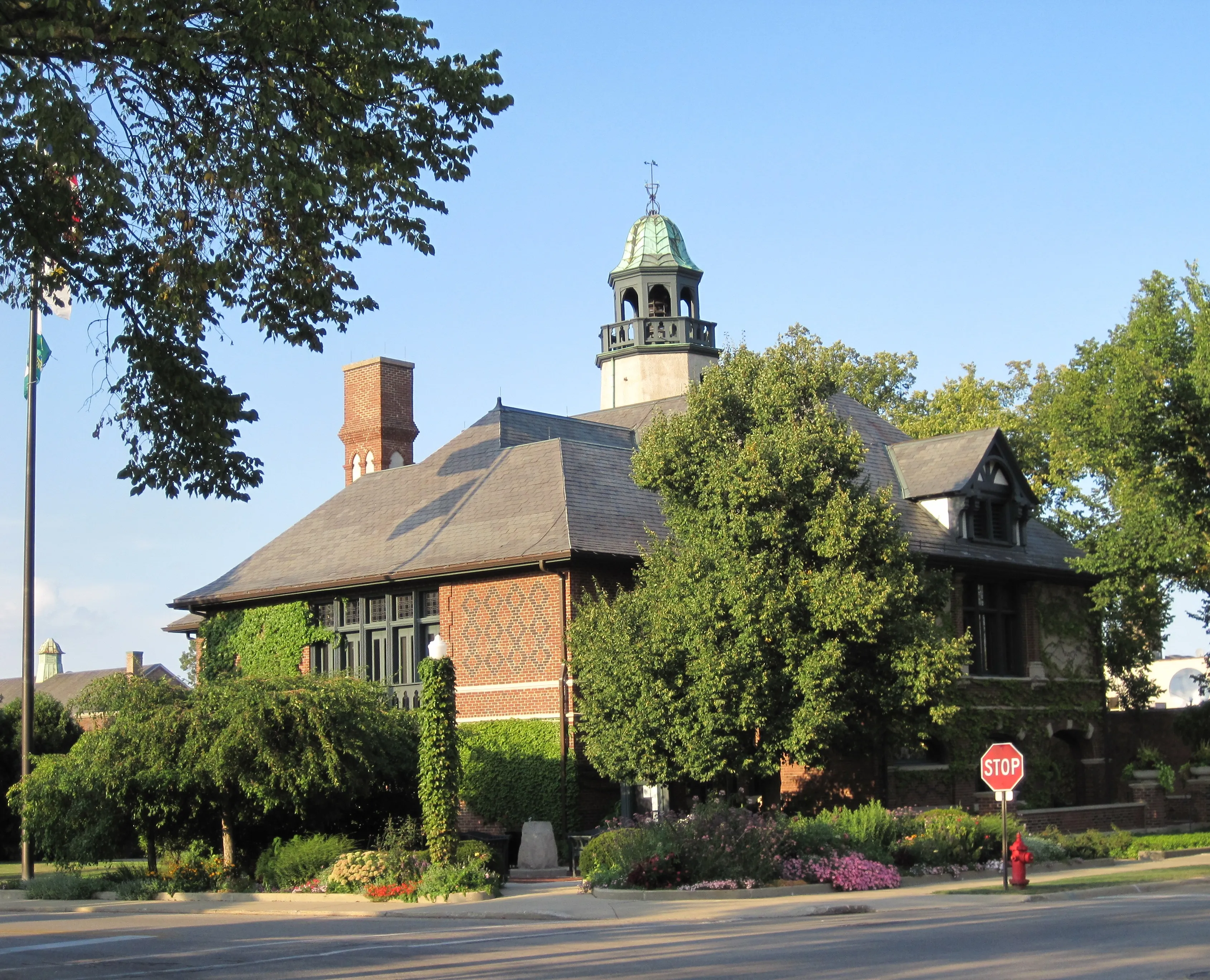 Lake Forest City Hall, Illinois, listed on the National Register of Historic Places