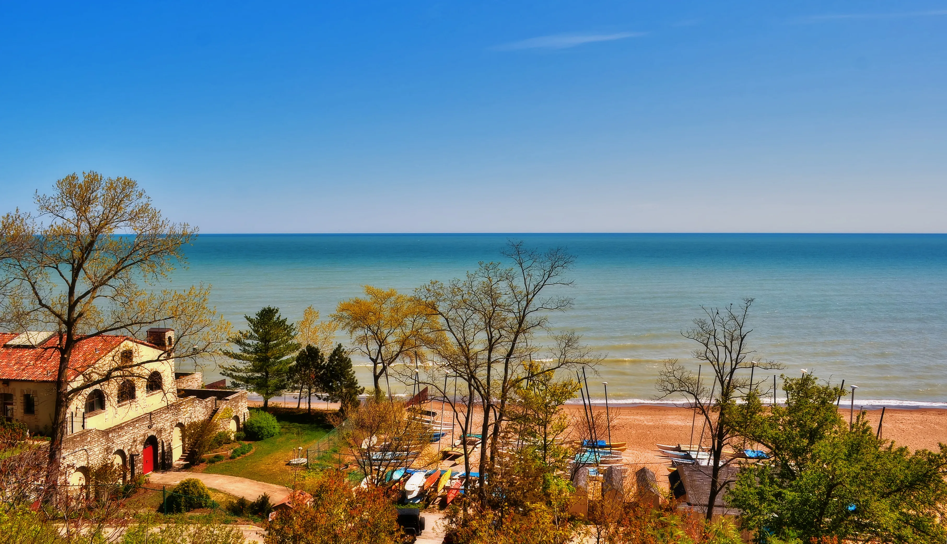 A scene of Glencoe, Illinois, a small village on Chicago's North Shore where many small wealth advisory firms operate